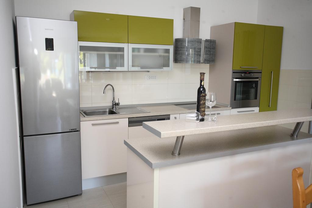 Villa-Apartments Karmel Kaštela Extérieur photo